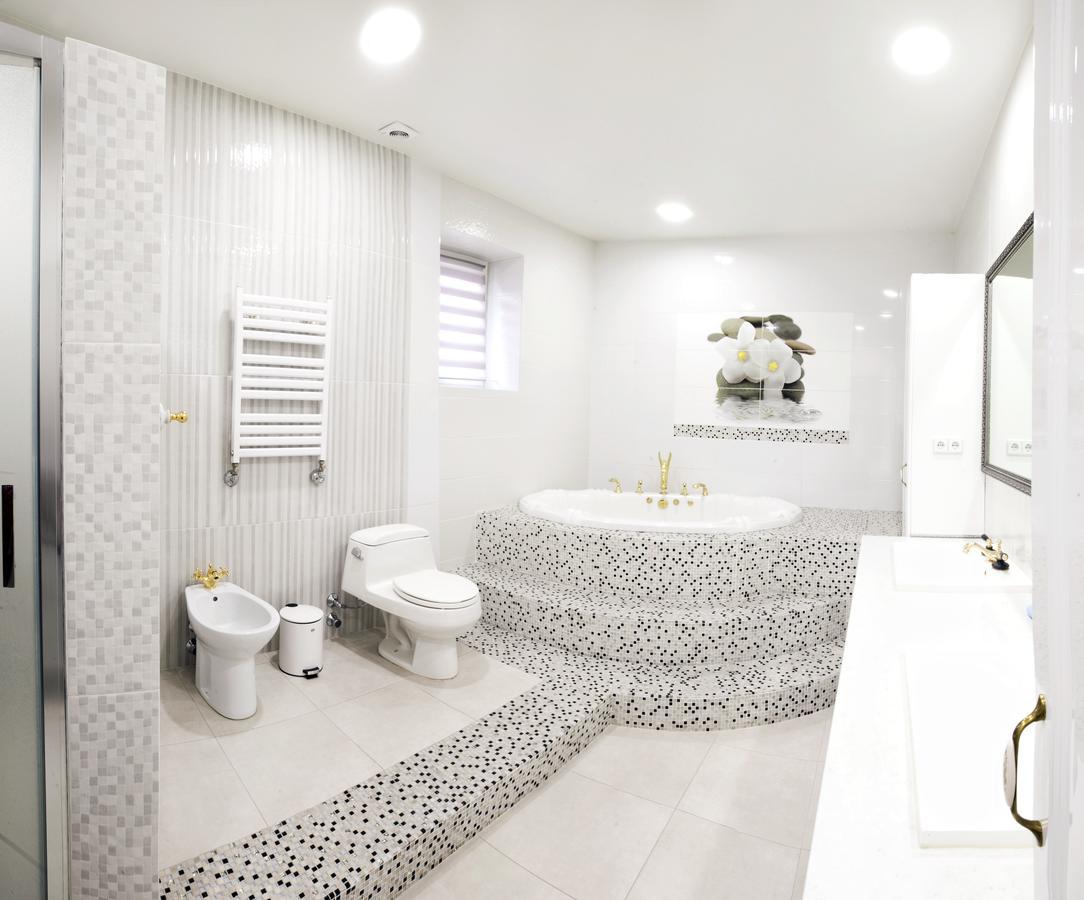 Dating Hotel Cherry Twins (Adults Only) Kyjev Exteriér fotografie